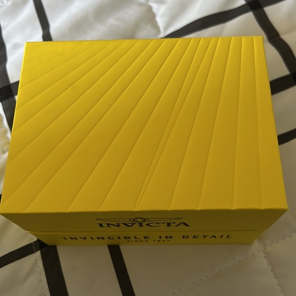 Invicta Woman Watch - Picture 11 of 11